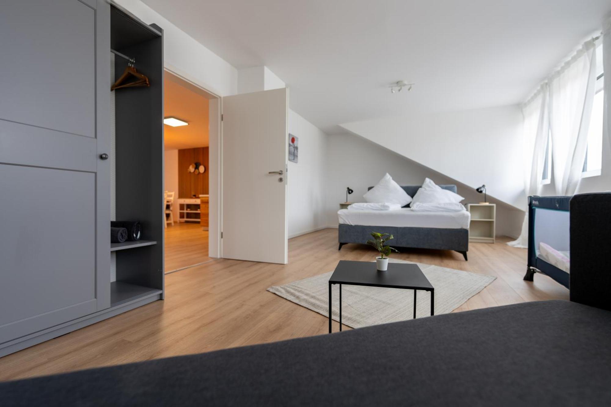 Apartment Im Dachgeschoss Plankstadt Dış mekan fotoğraf